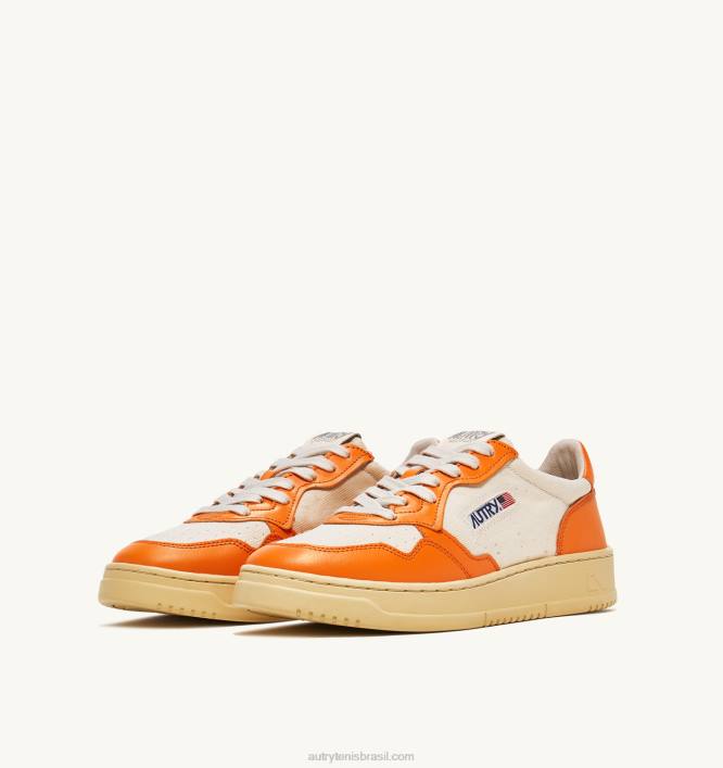 homens tênis baixo medalhista em couro e lona branco e laranja Autry 86XF60 - Image 2